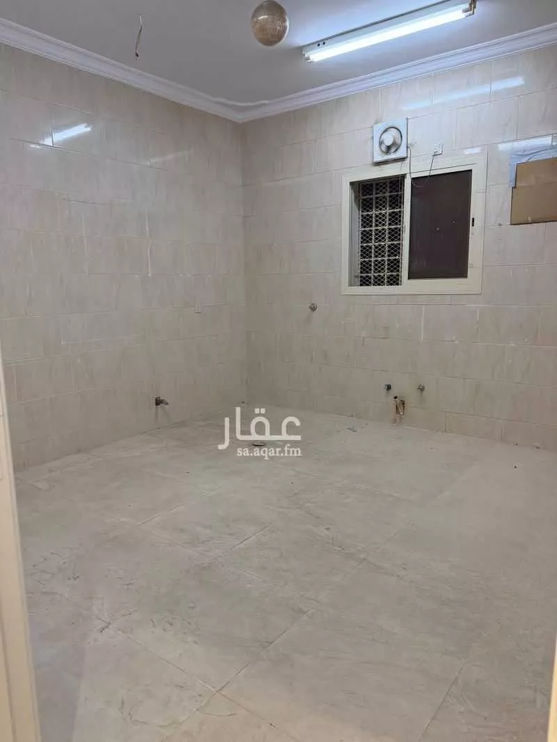 5 bedroom apartment in Al Difa, Madinah 6