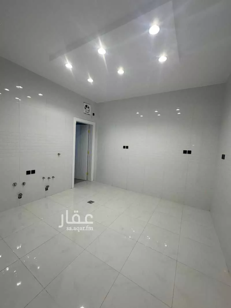 5 bedroom apartment in Warqan, Madinah 8