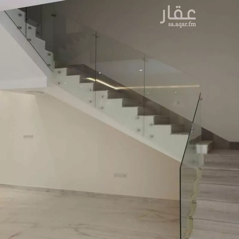 5 bedroom villa in Irqah, Riyadh 14