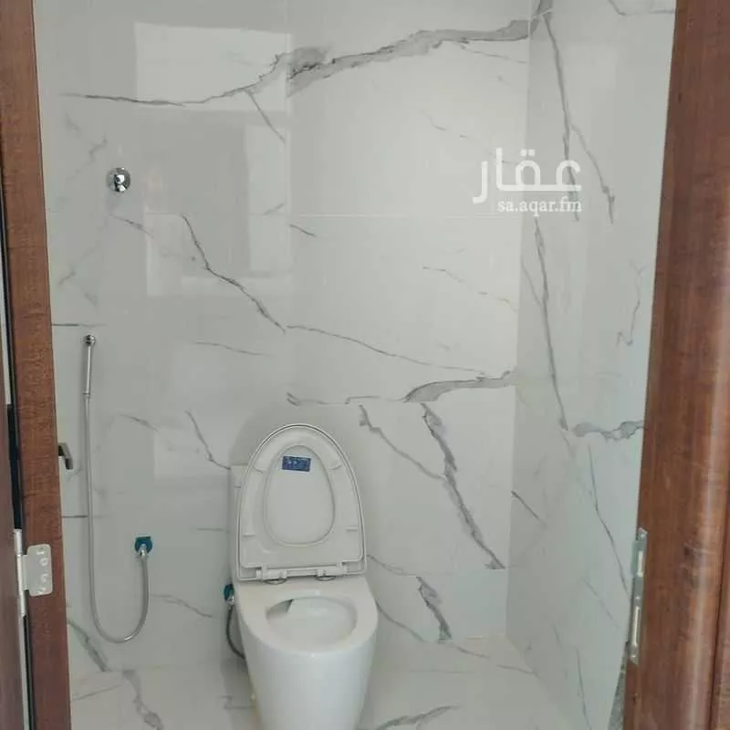 5 bedroom villa in Irqah, Riyadh 10