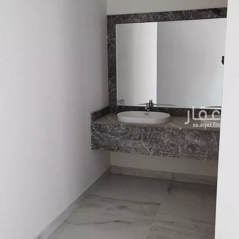 5 bedroom villa in Irqah, Riyadh 16