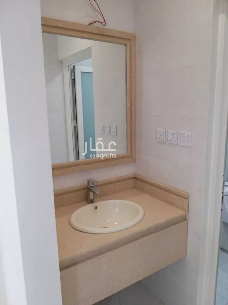 8 bedroom duplex in Al Dabab 4