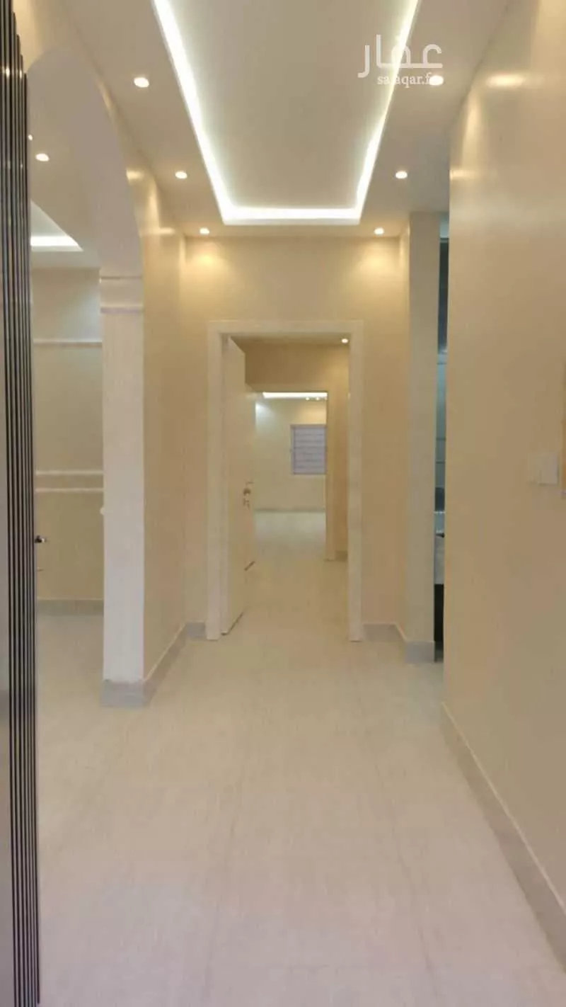 فيلا 7 غرف في عكاظ 1