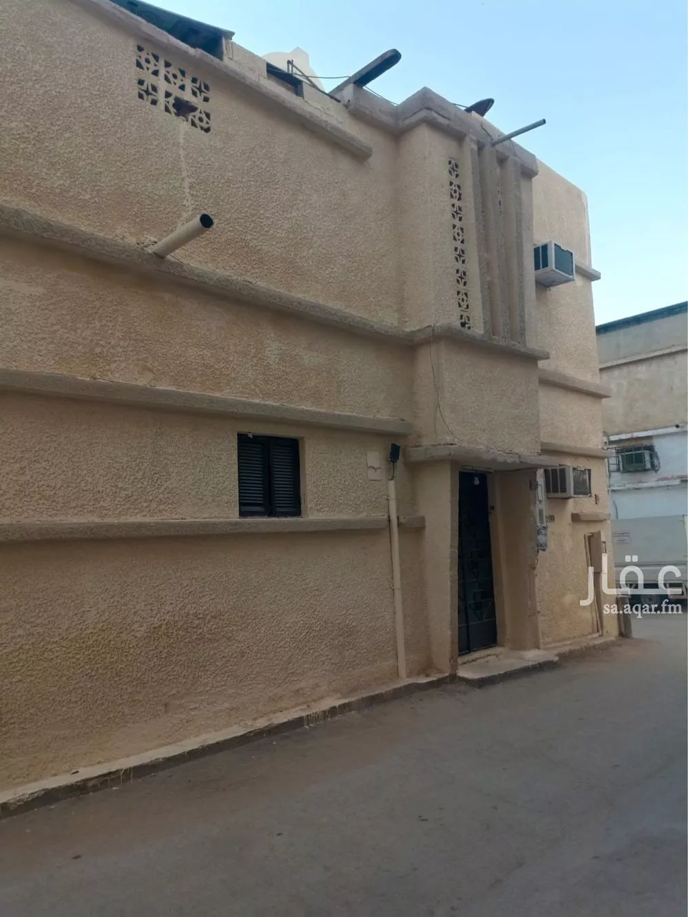 عمارة 246 م² في الشميسي 4