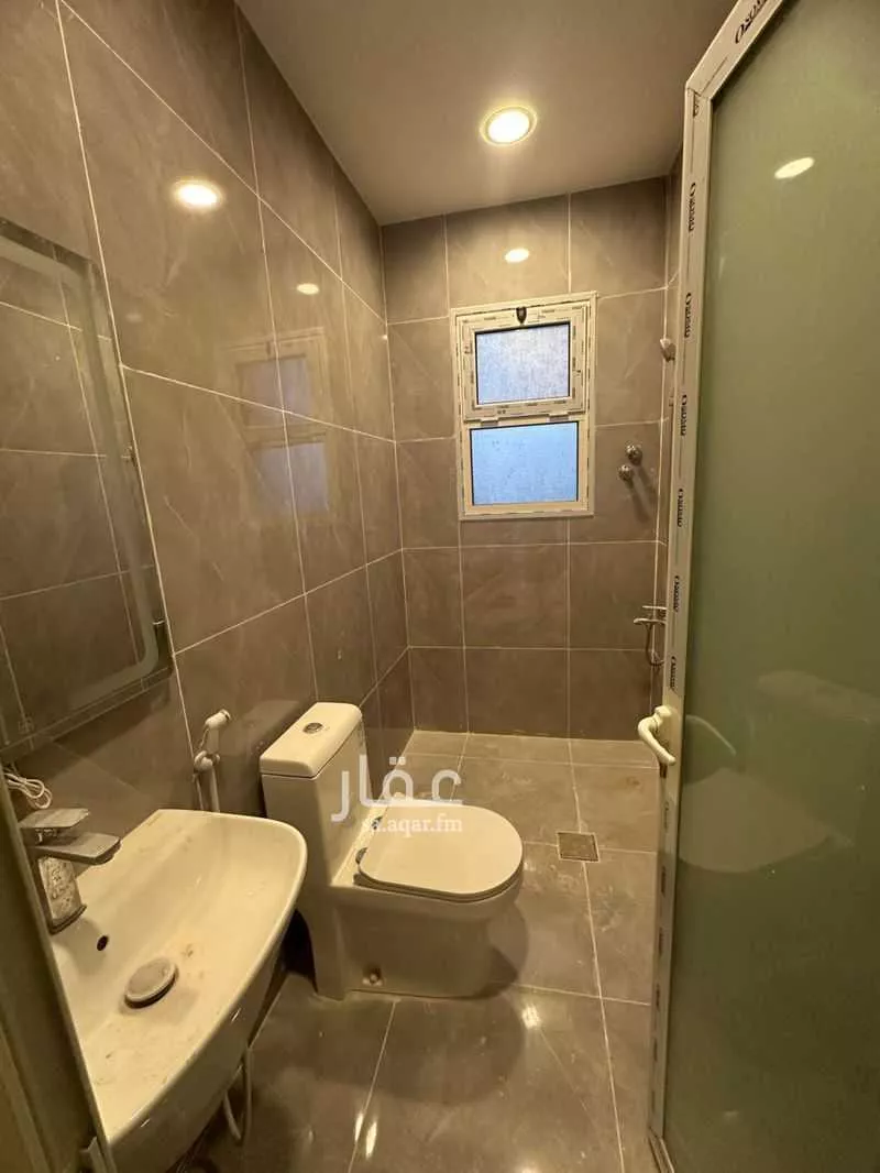 2 bedroom apartment in Al Badiyah, Eastern Province 6