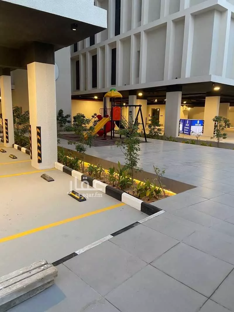 شقة 3 غرف في الحمرا 3