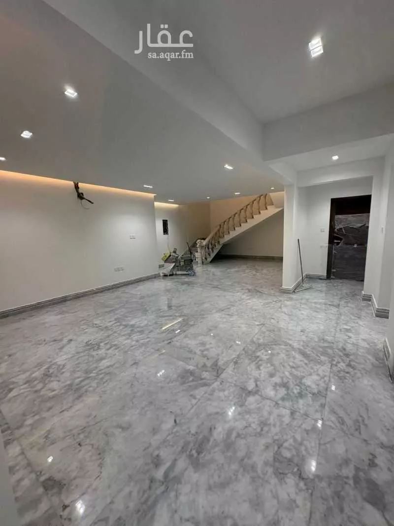 9 bedroom villa in Al Rawabi, Riyadh 4