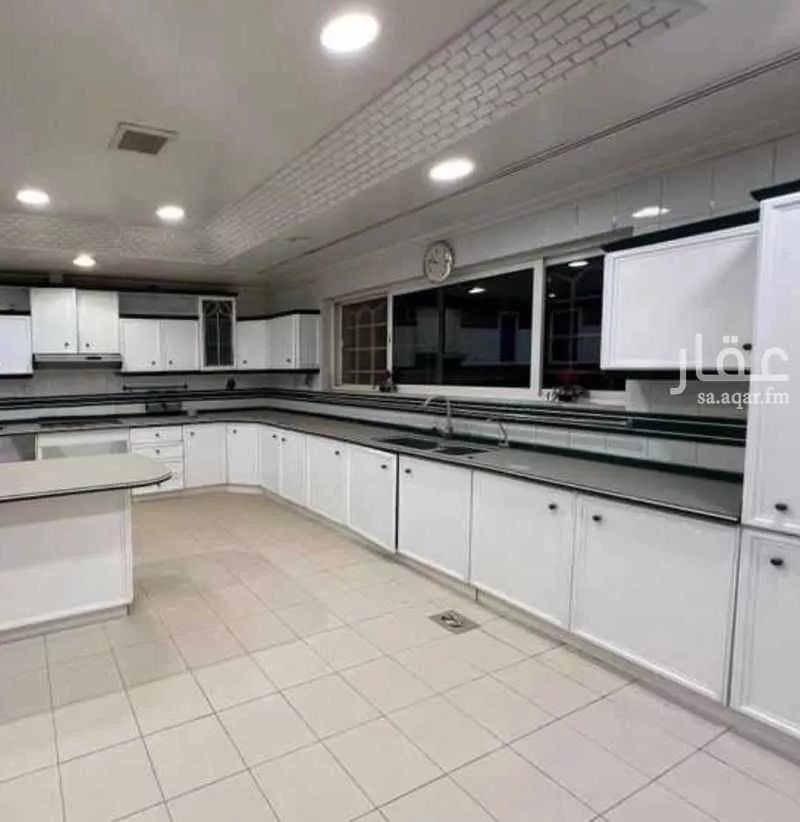 فيلا 8 غرف في الروابي 5