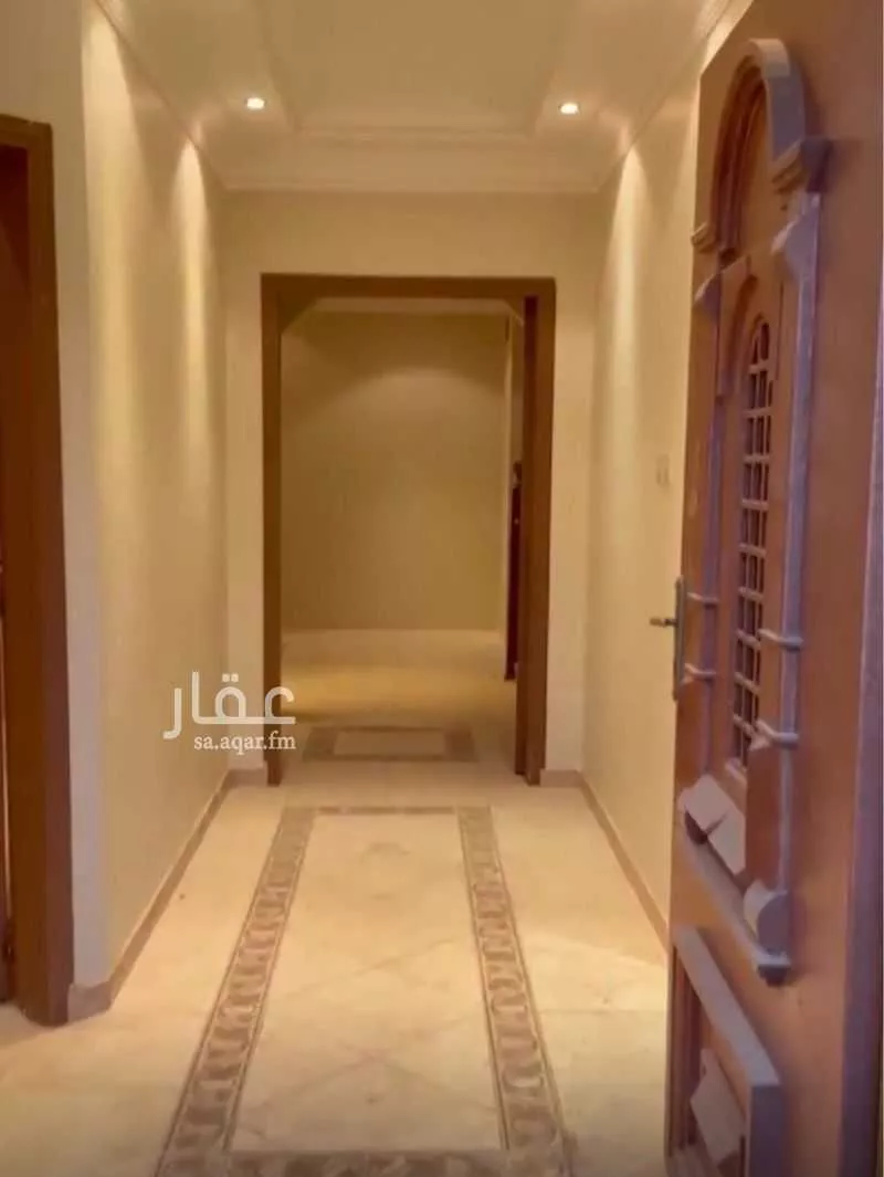 فيلا 9 غرف في الروابي 2