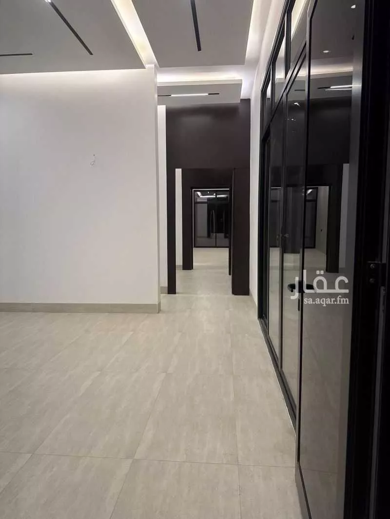 فيلا 6 غرف في الخليج 3