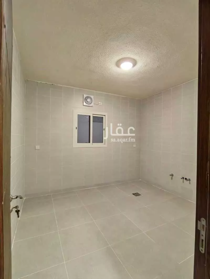 4 bedroom villa in Al Janadriyah, Riyadh 6