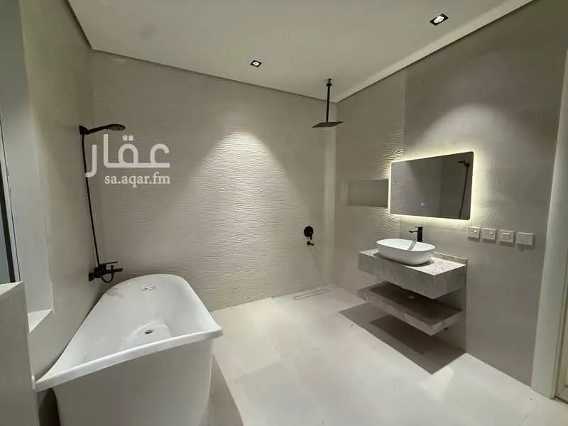 4 bedroom villa in Al Nakheel, Riyadh 12
