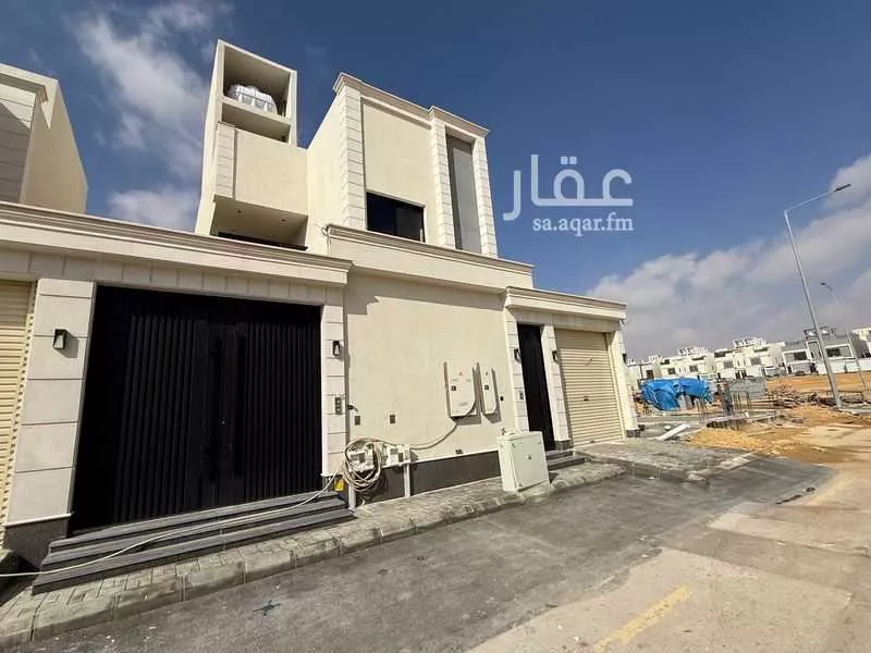 5 bedroom floor in Al Janadriyah 1