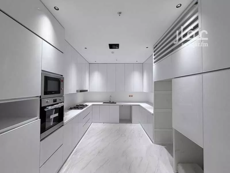 3 bedroom apartment in King Faisal, Riyadh 5