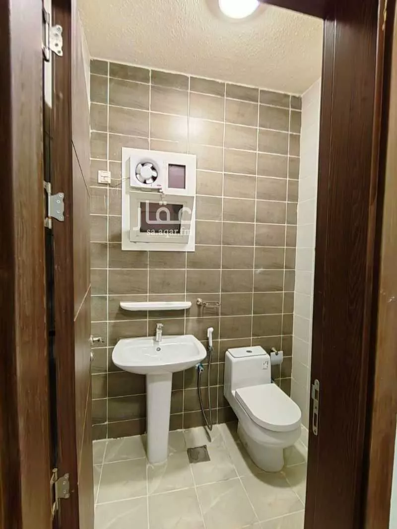 4 bedroom villa in Al Janadriyah, Riyadh 14