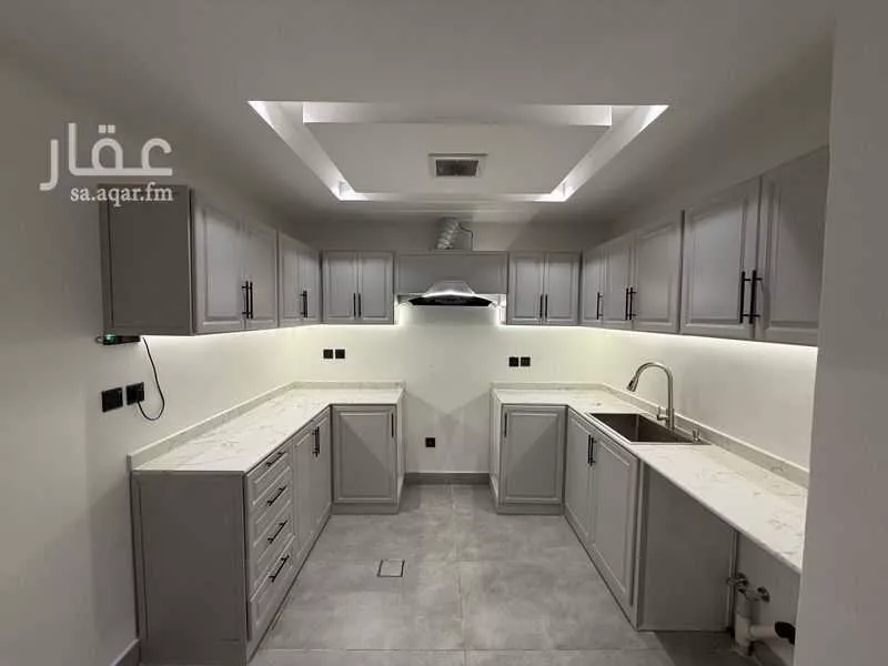 شقة 3 غرف في الملقا 5