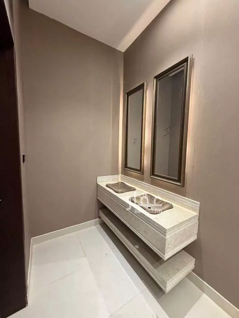 فيلا 5 غرف في الجنادرية 4