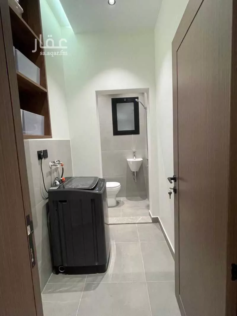 شقة 4 غرف في الروضة 5