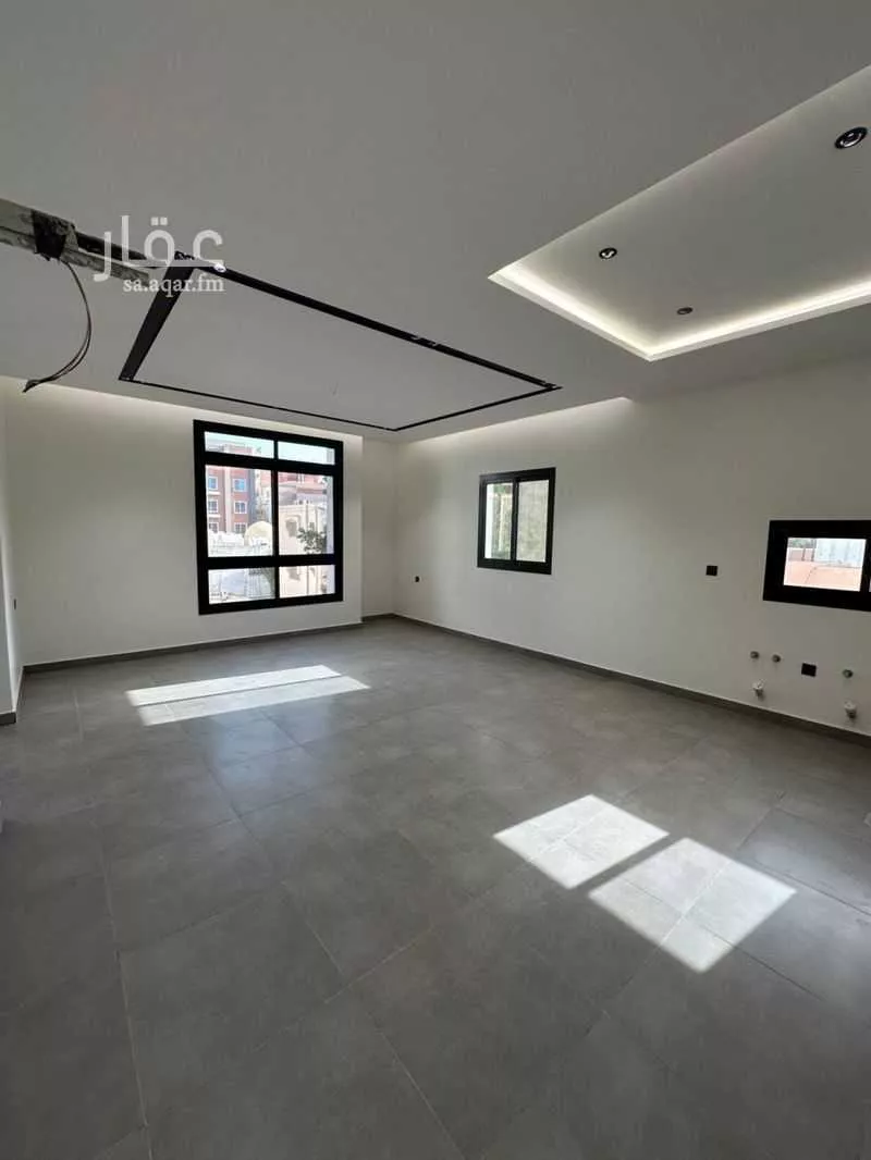 شقة 5 غرف في الروضة 3