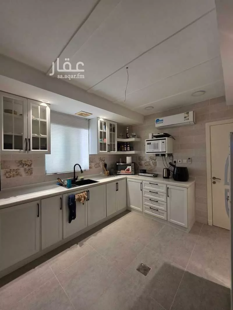 شقة 5 غرف في الشعلة 3