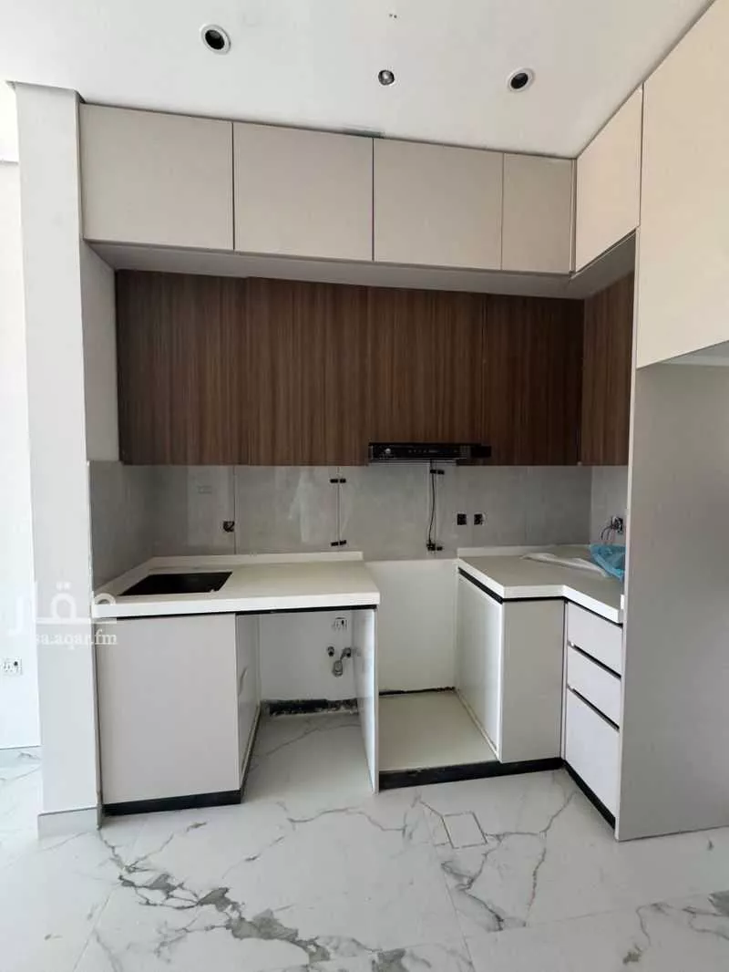 100 bedroom building in Al Malaz, Riyadh 7