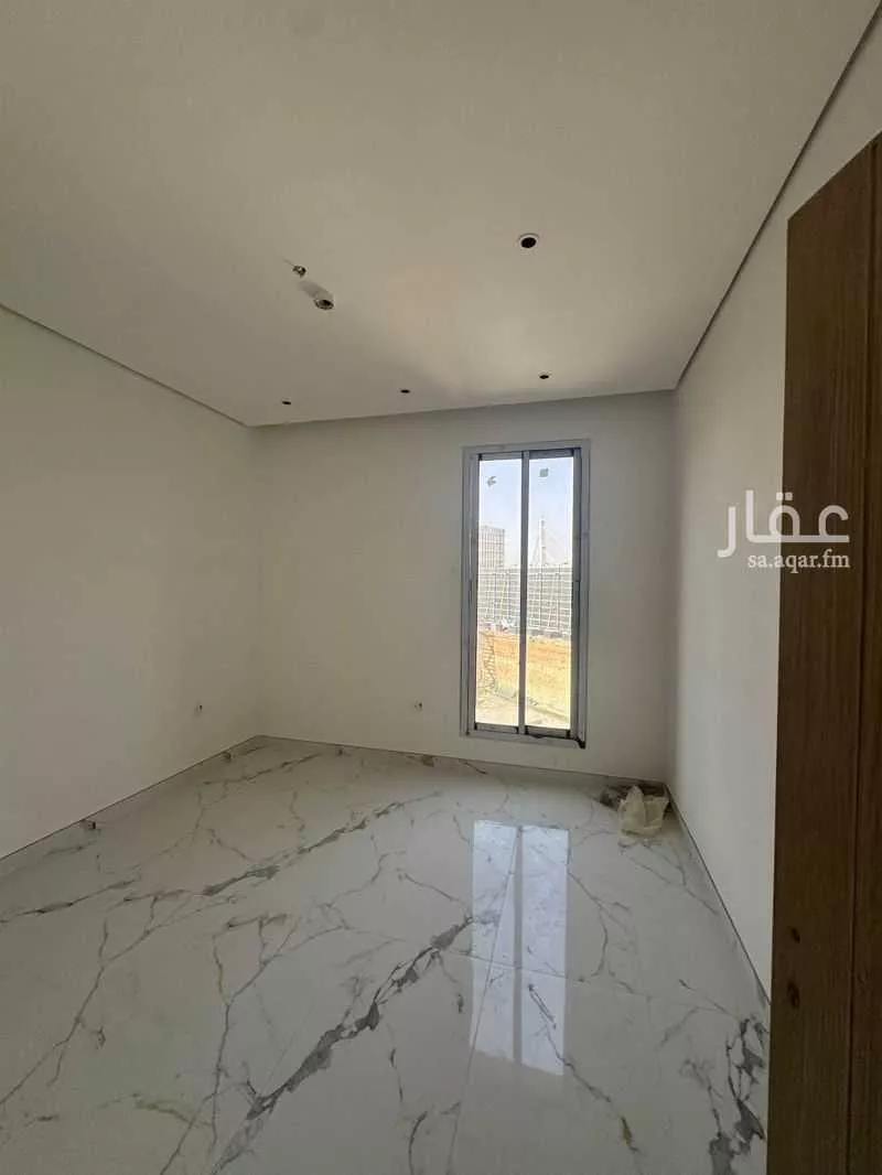 عمارة 1284 م² في الملز 3