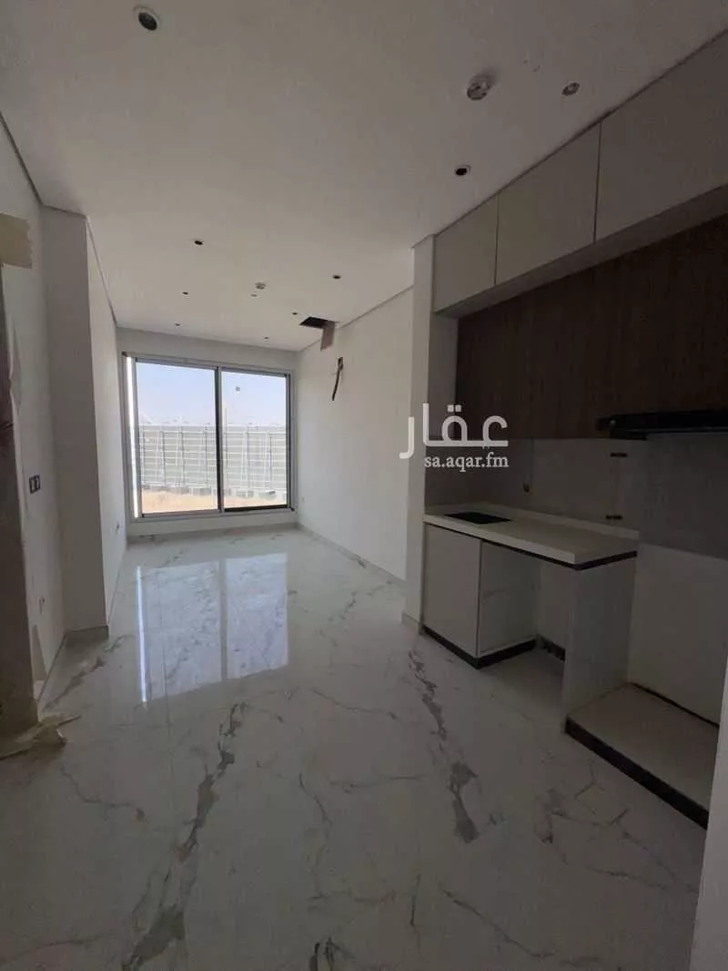 عمارة 1284 م² في الملز 5