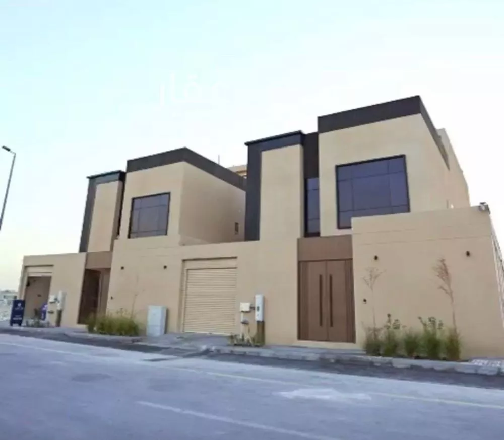 5 bedroom villa in As Saif