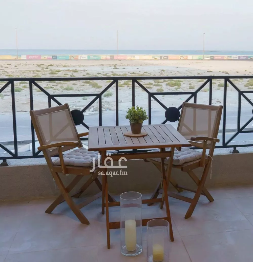 شقة 4 غرف في البحر 3
