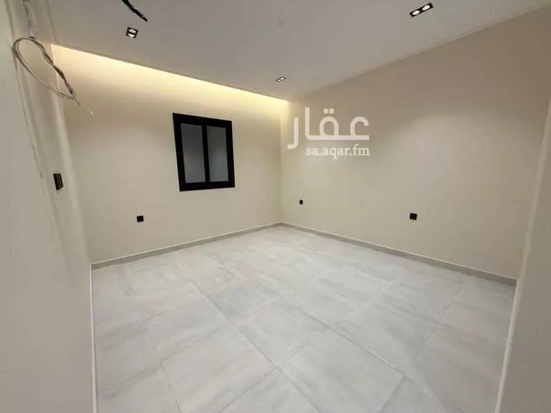 شقة 3 غرف في النزهة 4