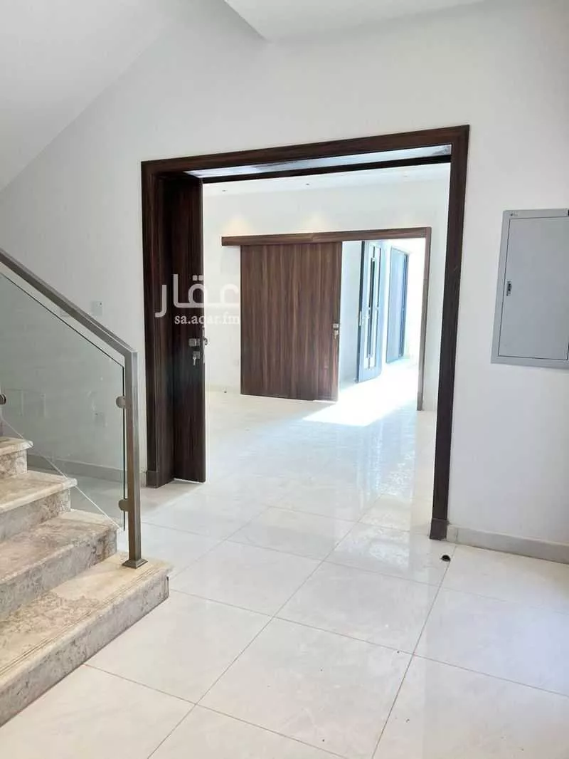 فيلا 5 غرف في الجنادرية 4