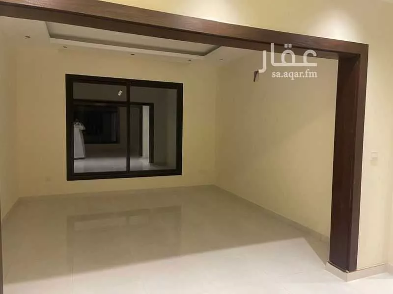 فيلا 5 غرف في الجنادرية 3