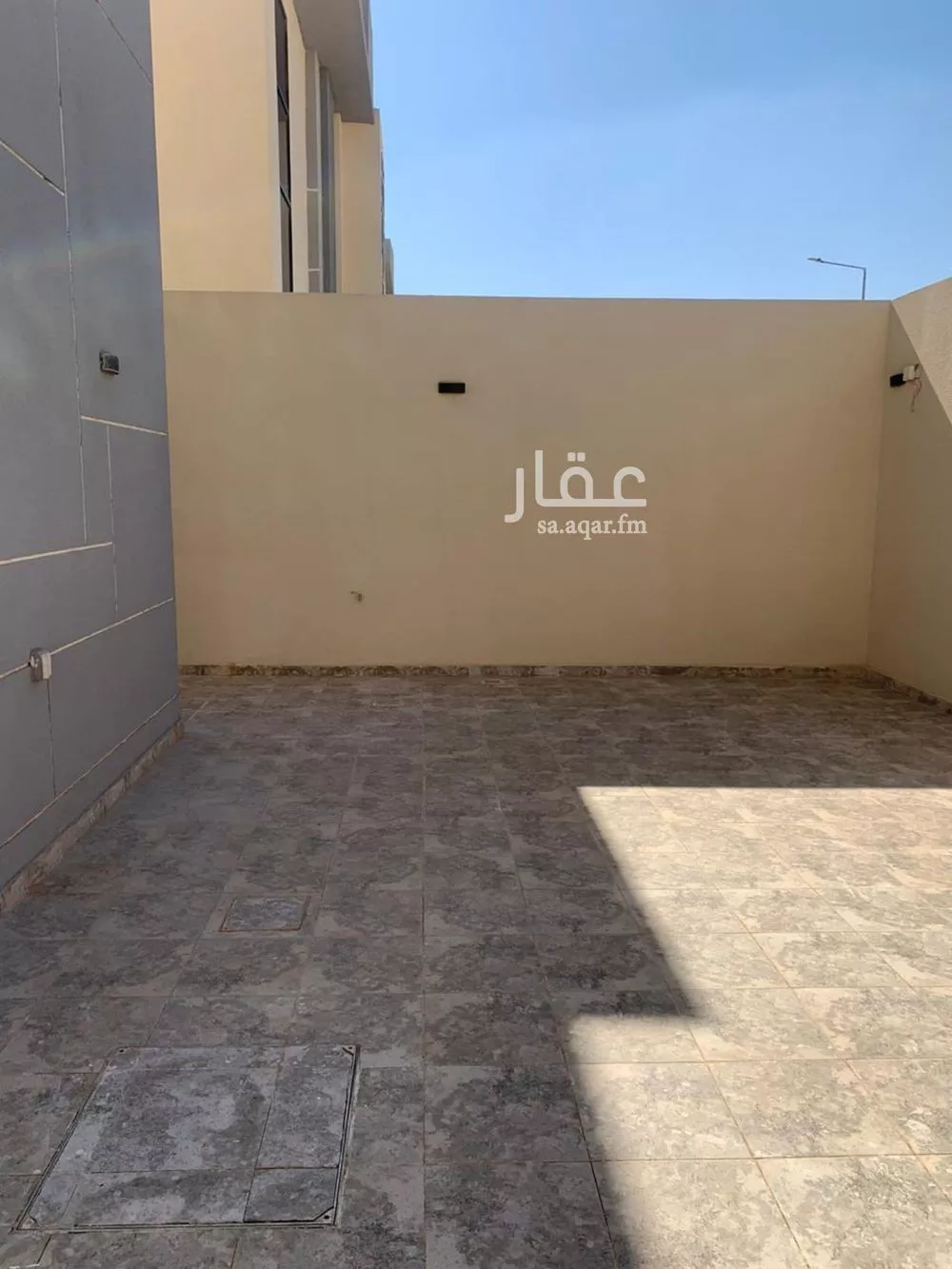 فيلا 3 غرف في الجنادرية 1