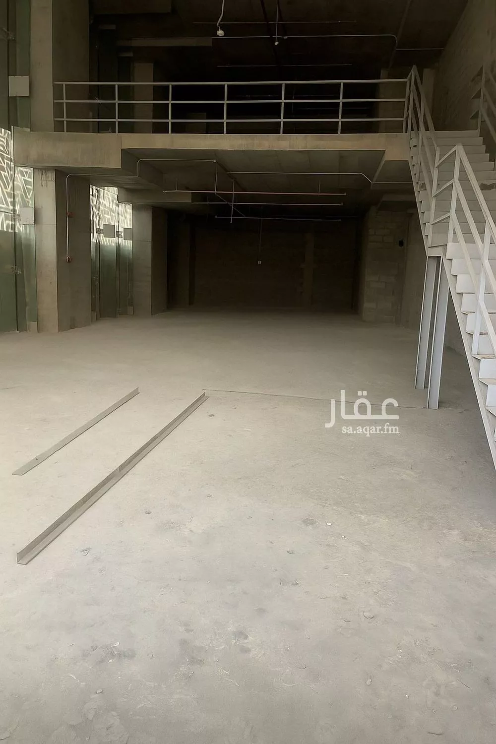 محل 3000 م² في الرحمانية 2