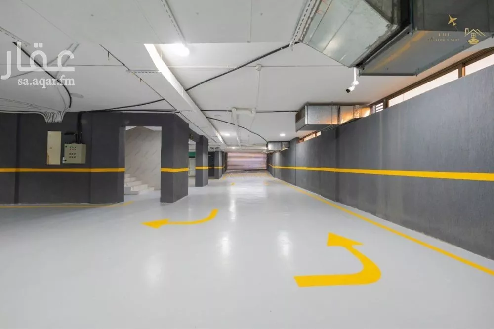 عقار 33 غرف في بريمان، جدة 11