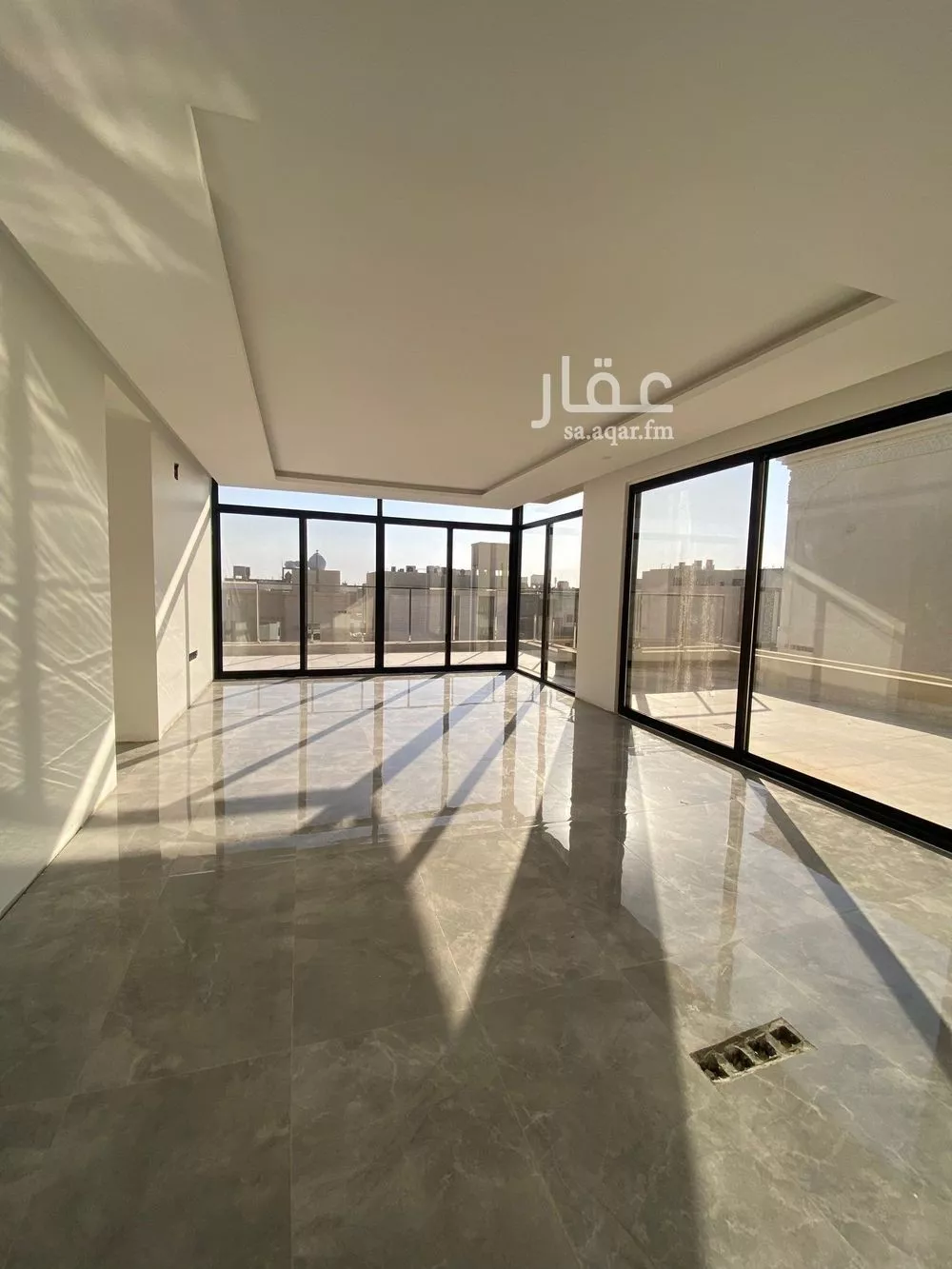 فيلا 6 غرف في المهدية 4