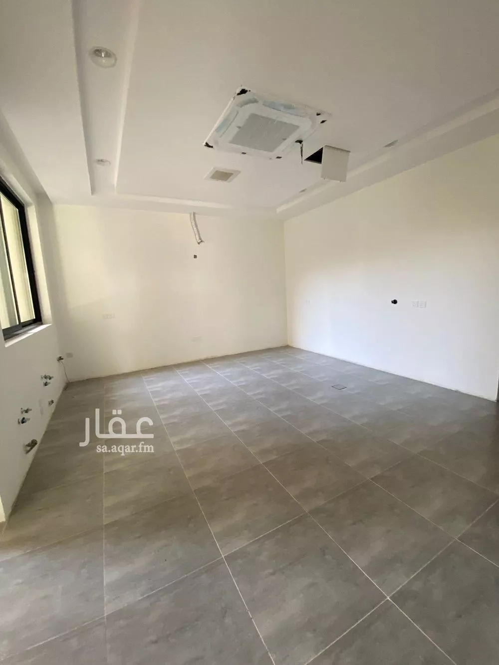 فيلا 6 غرف في المهدية 5