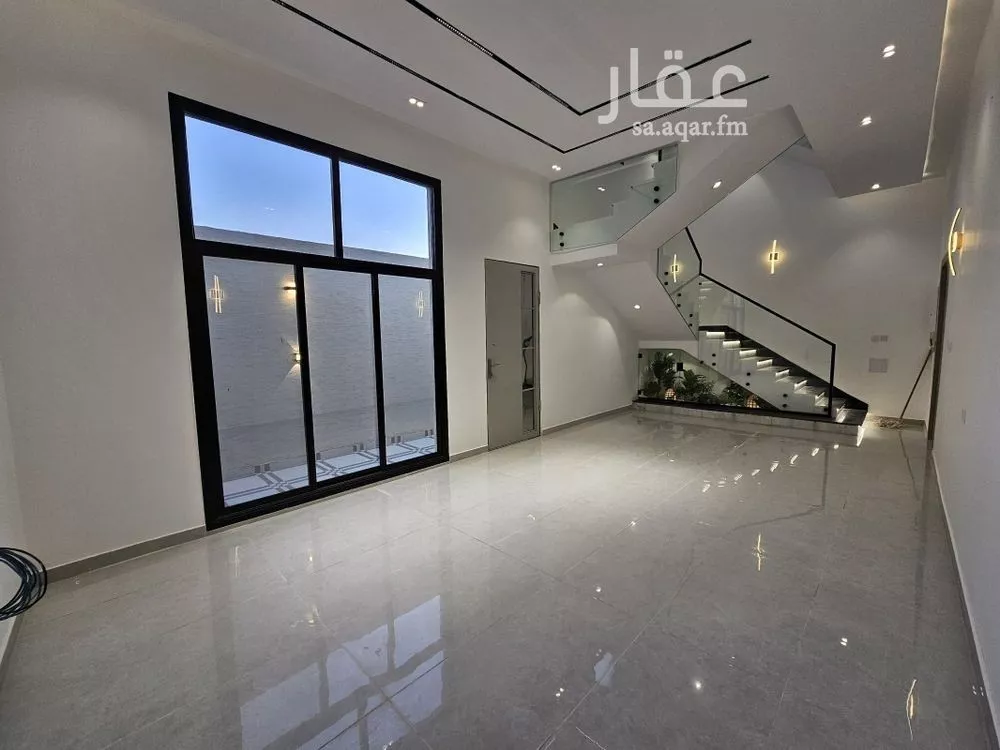 4 bedroom villa in Al Maizilah, Riyadh 13