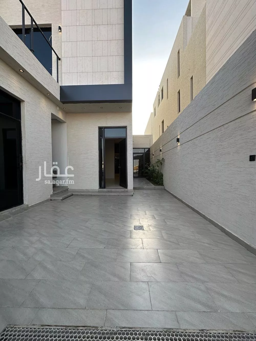 فيلا 5 غرف في الرمال 2