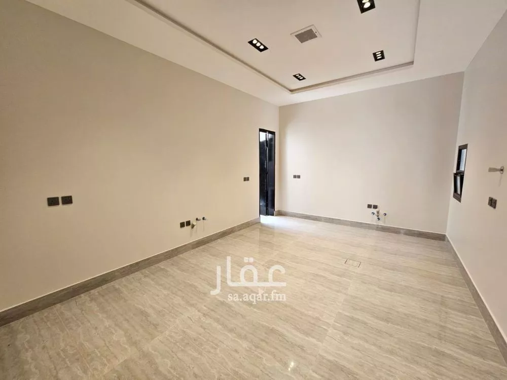 فيلا 4 غرف في الرمال 4