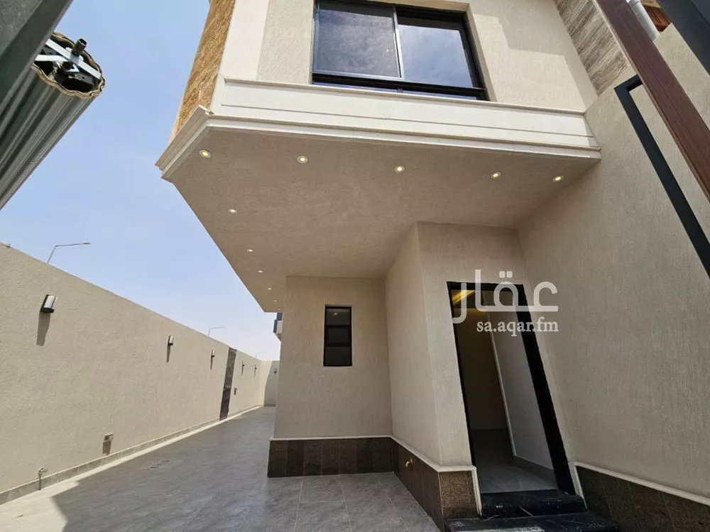 فيلا 4 غرف في الرمال 2