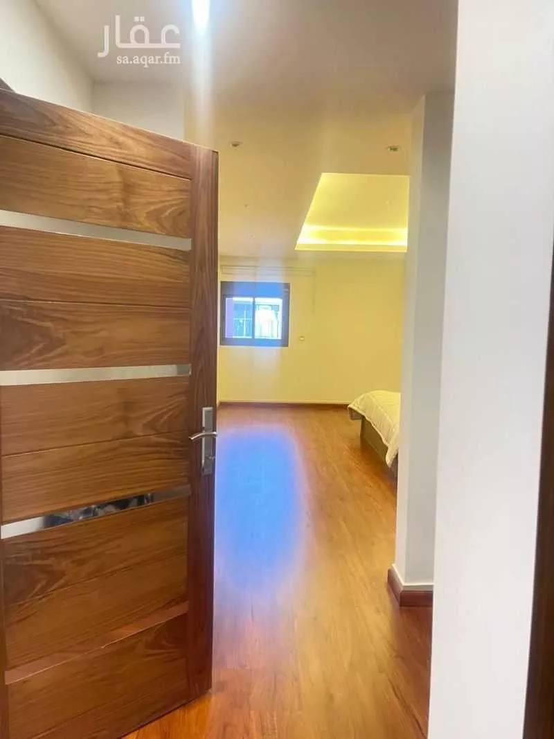 شقة 4 غرف في الملقا 5