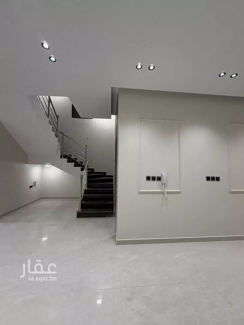 8 bedroom villa in Uhud, Eastern Province 19