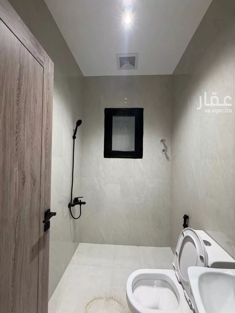 8 bedroom villa in Uhud, Eastern Province 15