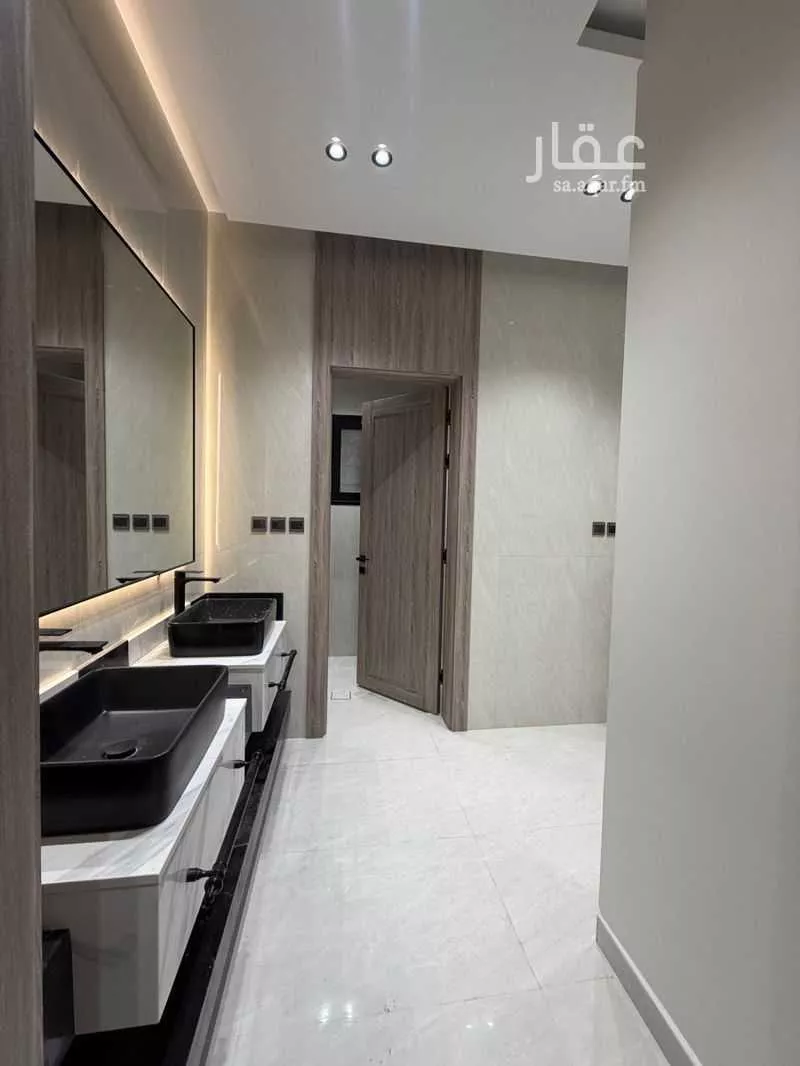 8 bedroom villa in Uhud, Eastern Province 17