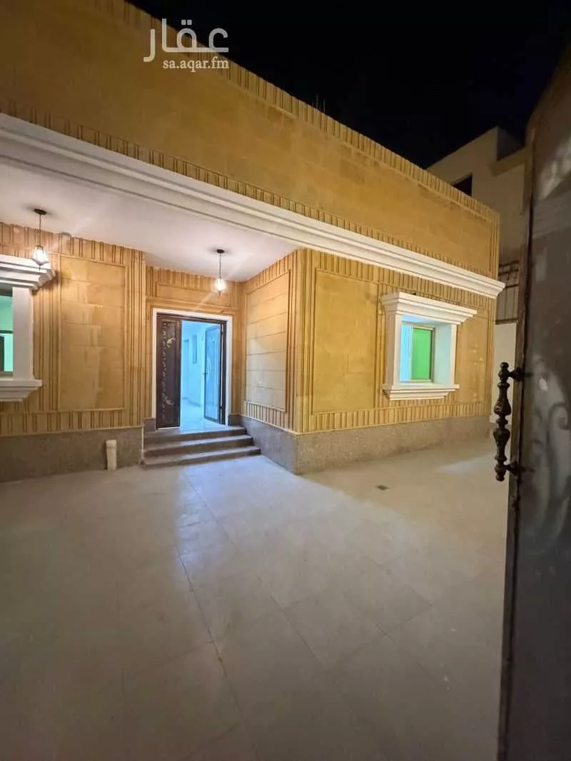 دور 6 غرف في ضاحية الملك فهد 2