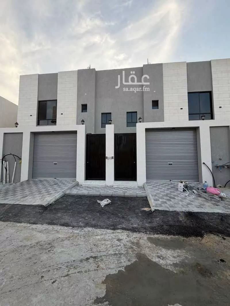 شقة 5 غرف في ضاحية الملك فهد 2