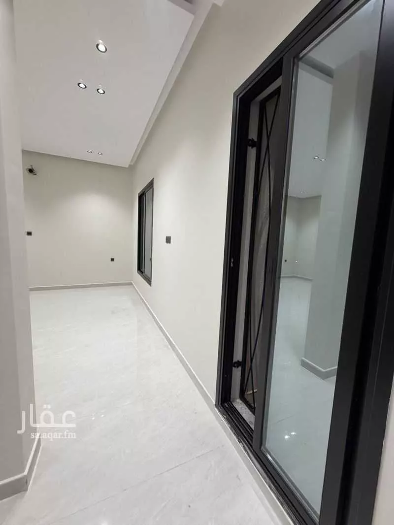 8 bedroom villa in Uhud, Eastern Province 30