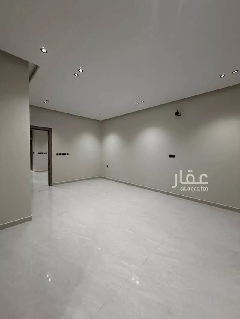 8 bedroom villa in Uhud, Eastern Province 27