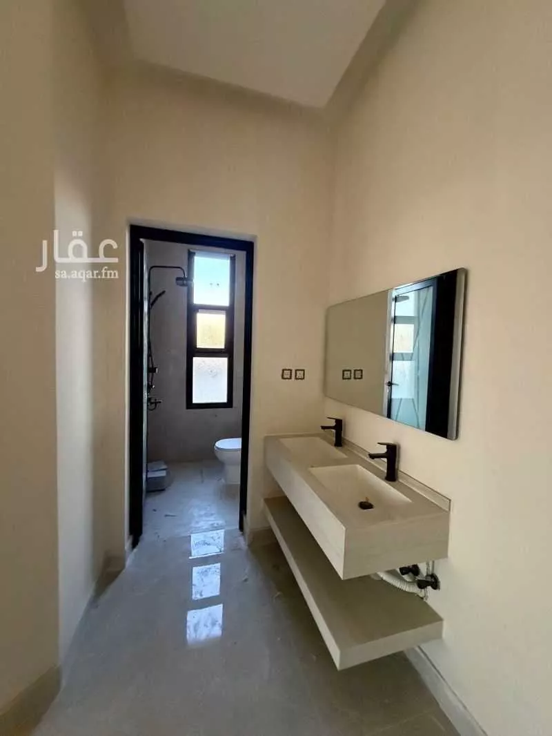 شقة 6 غرف في طيبة 5